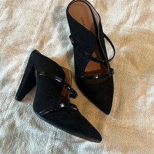 Black heels, slip on. Used. Brand: Chinese Laundry